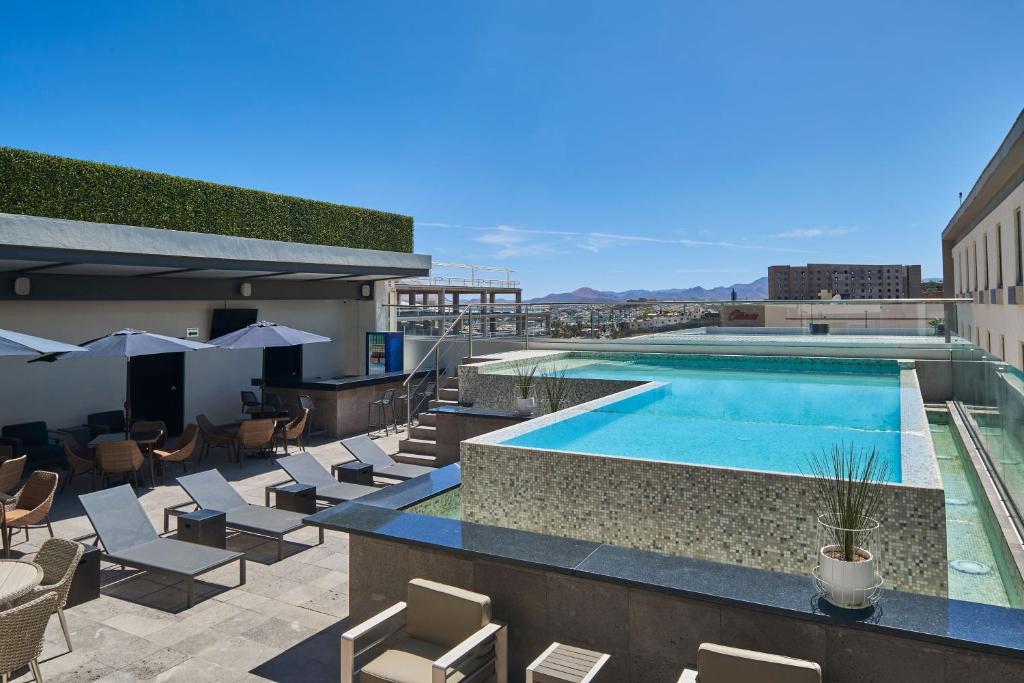 Four Points by Sheraton Four Points by Sheraton